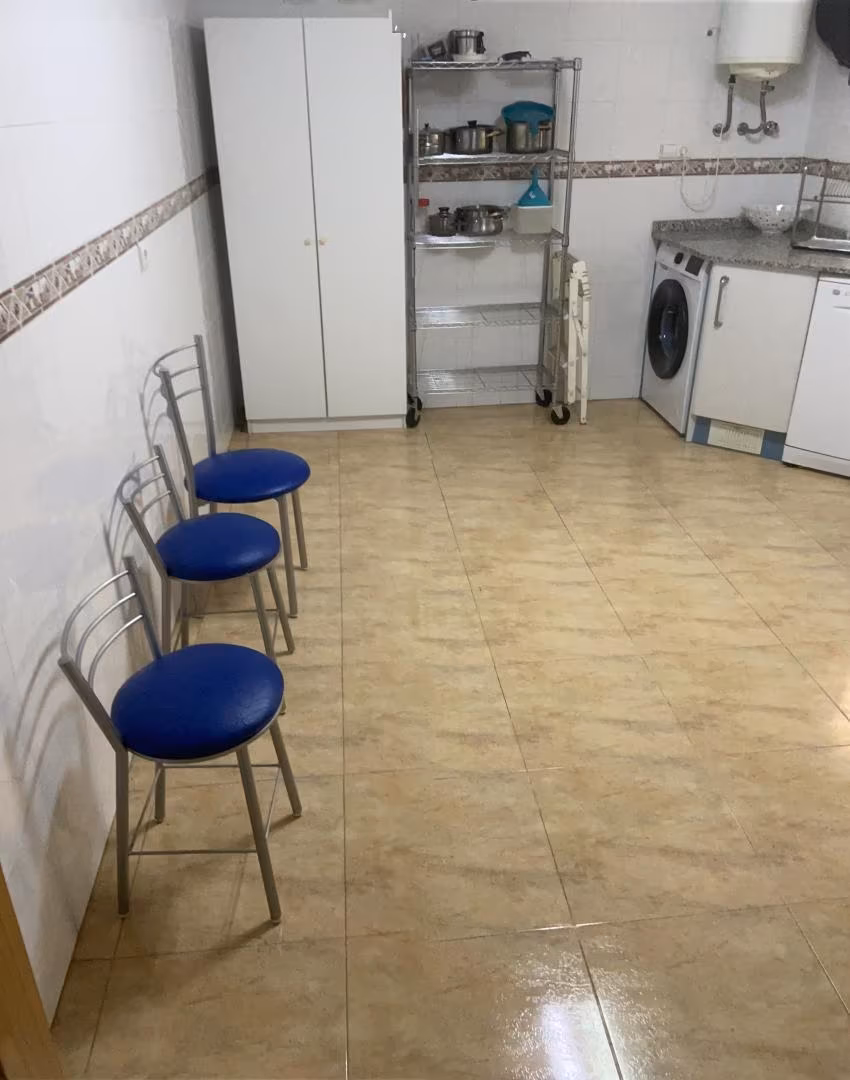 Piso en  Carrer Angela Lloret Camarasa 2 - Foto 2
