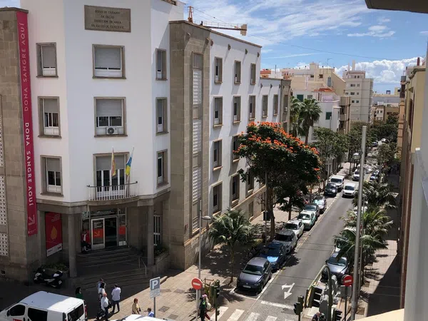 Piso en Calle Pi y Margall, 27 - Foto 2