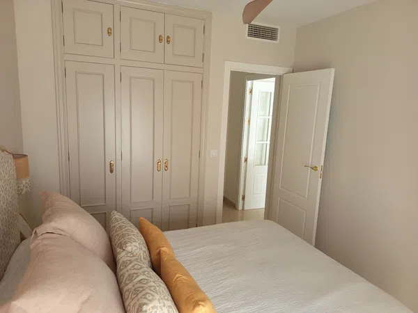 Piso en calle Escultor Freila Guevara, 14 - Foto 2