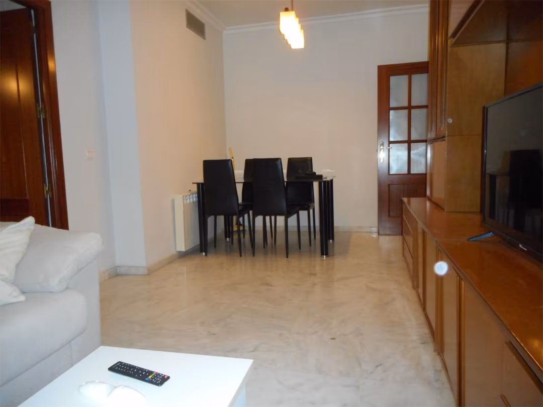 Piso en  Avenida de Miraflores 1 - Foto 2