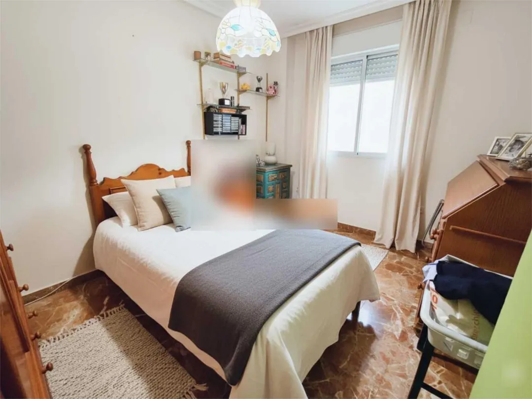 Piso en  Calle Canónigo 30