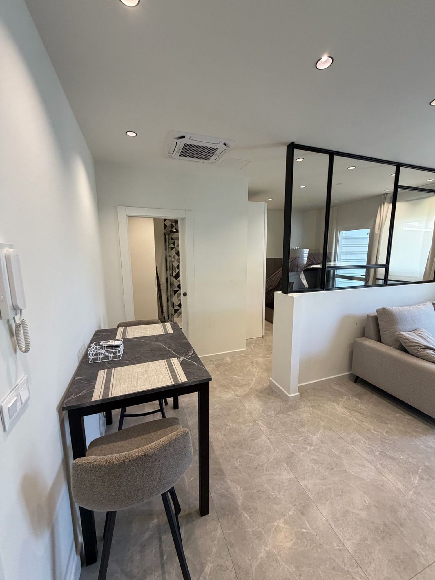 Estudio en calle Ramón del Valle Inclán, 7 - Foto 5