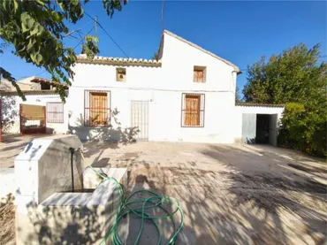 Chalet en PARAJE ALGUAZAS - Foto 1