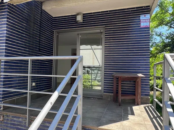 Chalet pareado en Calle Juan José Millas, Rivas Futura - Foto 3