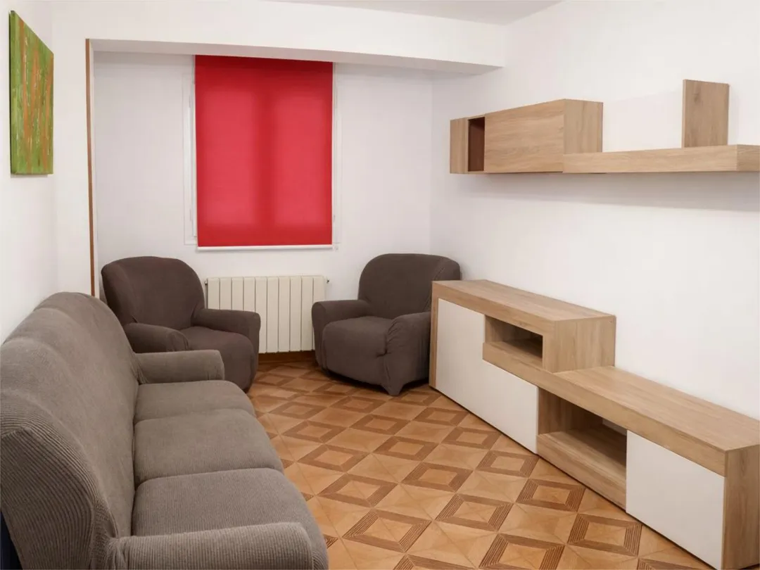 Piso en  Calle del Monasterio de la Oliva 4 - Foto 1