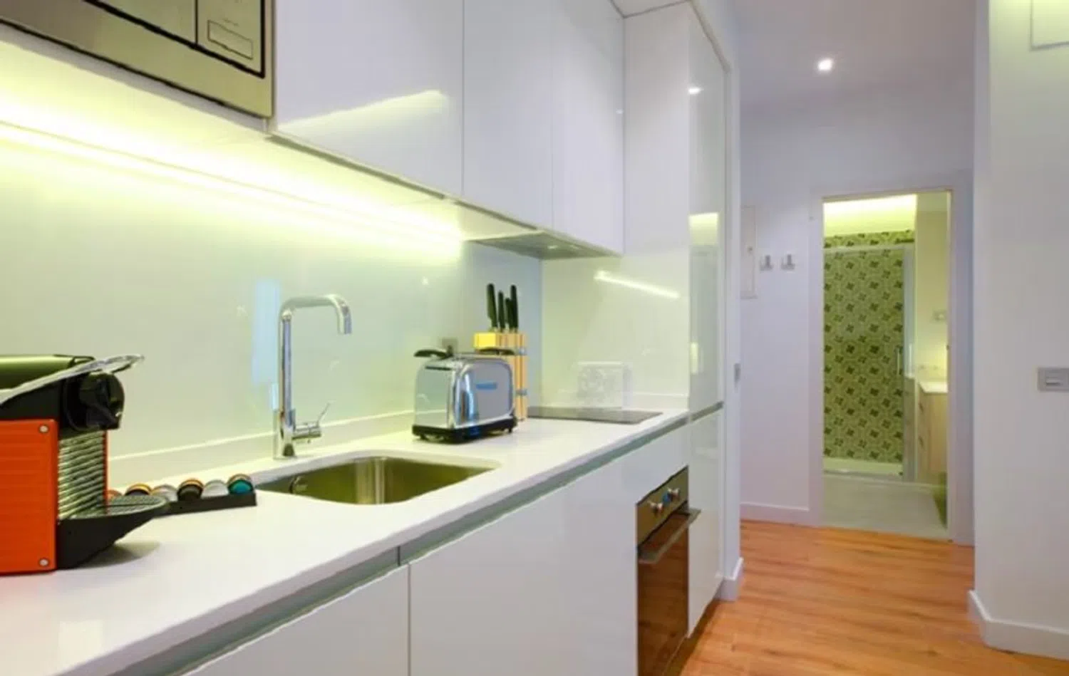 Piso en calle del Pintor Salvador Abril, 26 - Foto 1