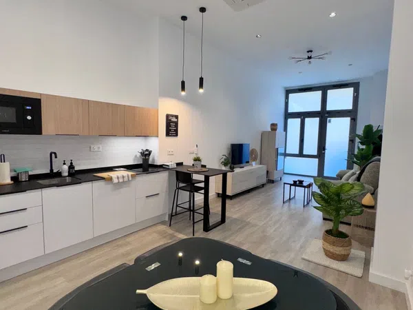 Estudio en calle Omar, 8 - Foto 5