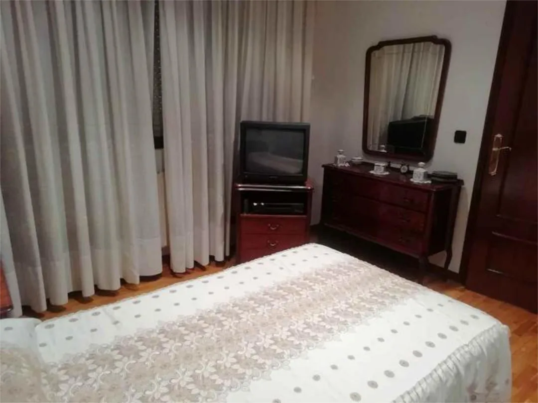 Piso en Ciudad Naranco - Foto 6