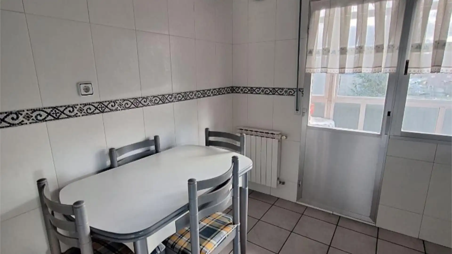 Piso en Vitoria - Gasteiz - Foto 3