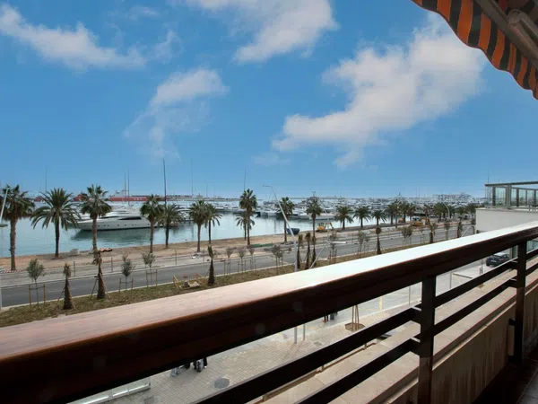 Piso en paseo Marítim, 55