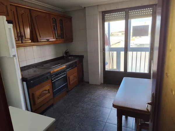 Piso en Sahagun - Foto 1