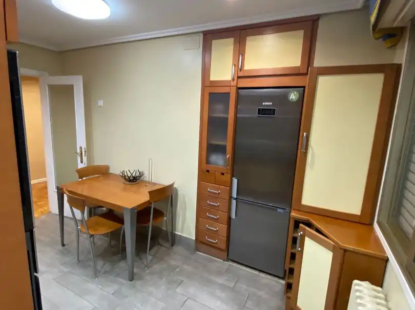 Apartamento en  Calle Pintor Zubiri 4 - Foto 4