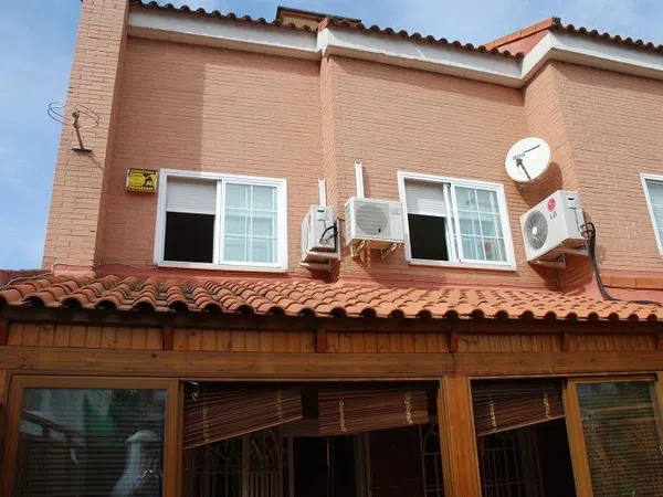 Chalet adosado en calle Escuelas, 2 - Foto 3