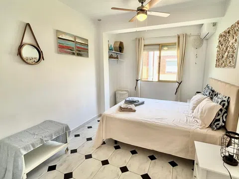 Piso en calle Cristóbal Colón, 8 - Foto 9