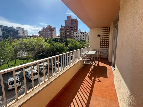 Piso en calle de Pérez Galdós, 19 - Foto 5