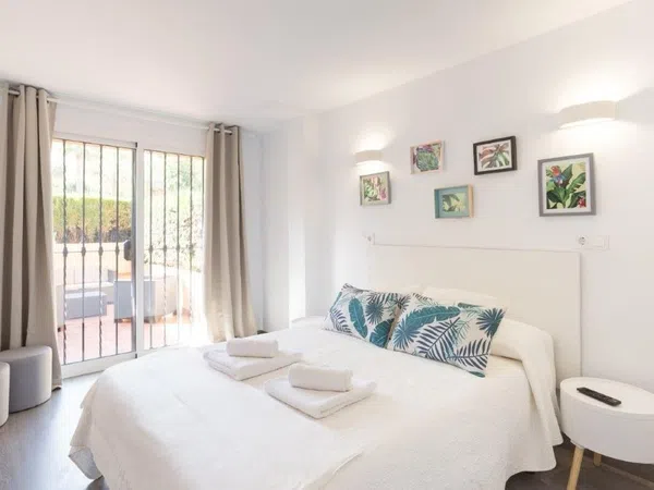 Piso en calle del Faísán, 158