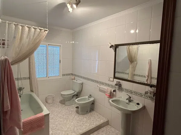 Chalet adosado en Hinojos - Foto 20
