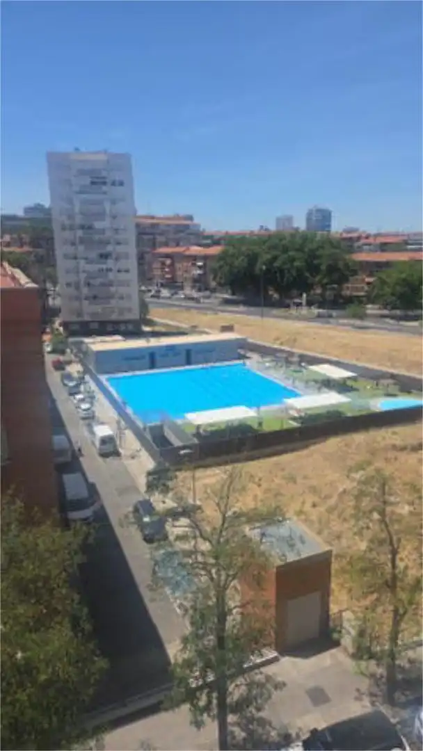 Local comercial en Tetuan - Foto 9