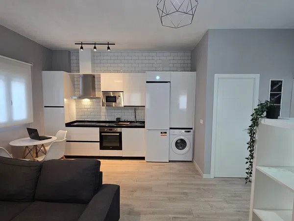 Estudio en calle Miramargaritas, 28