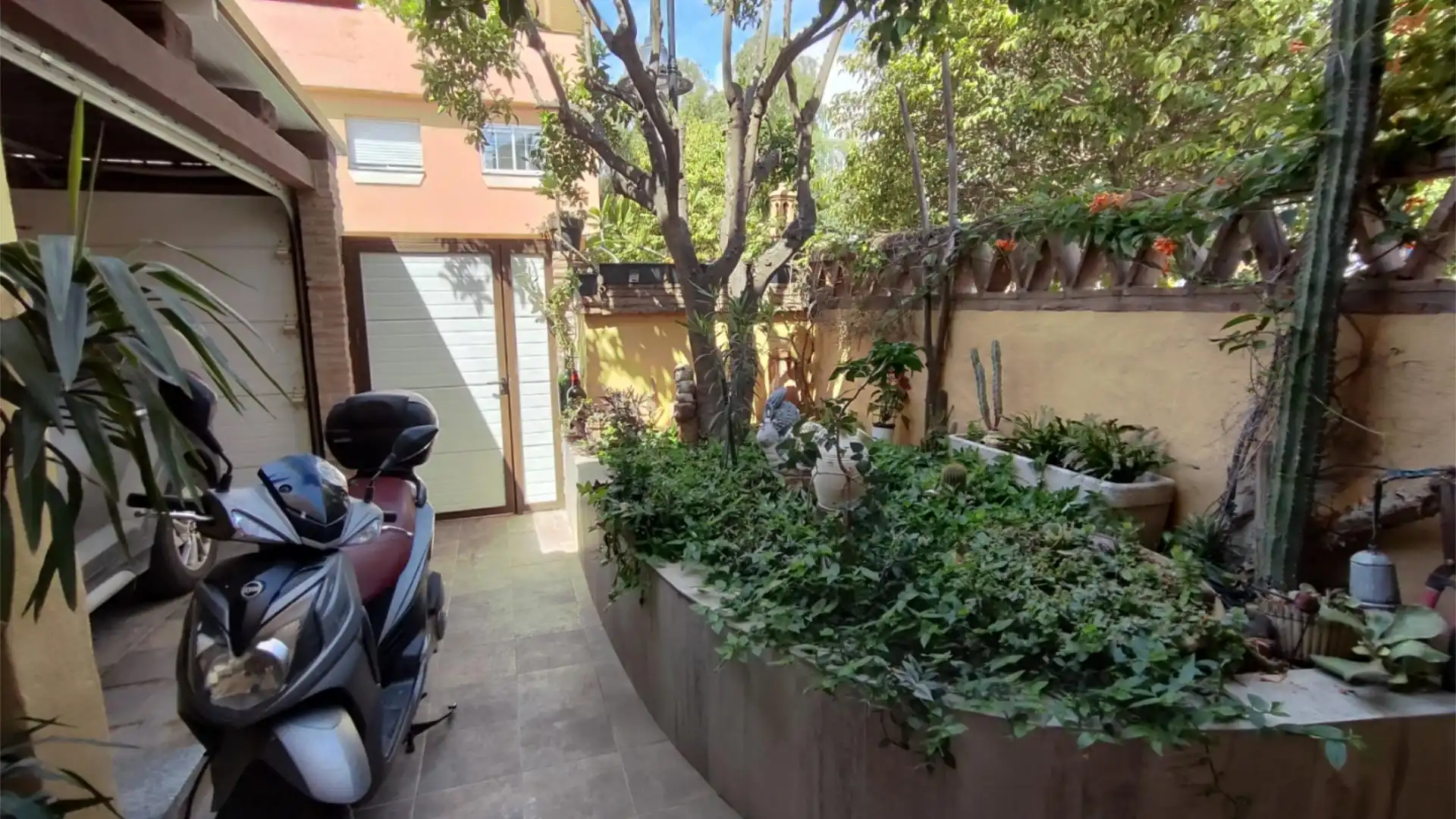 Casa adosada en  Calle Río Guadiato 24 - Foto 3