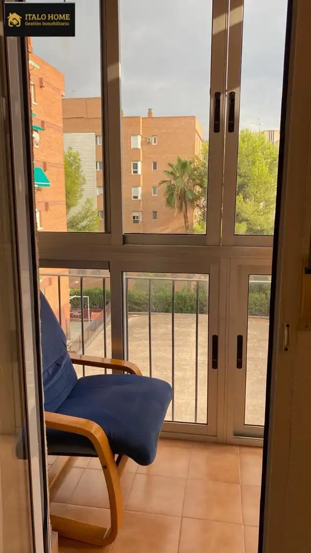 Piso en  Avenida Pío Baroja 5 - Foto 3