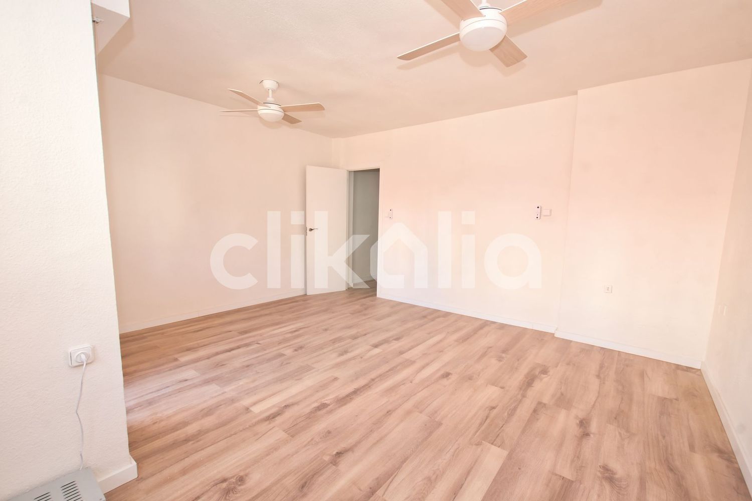 Piso en calle Jazmín - Foto 4