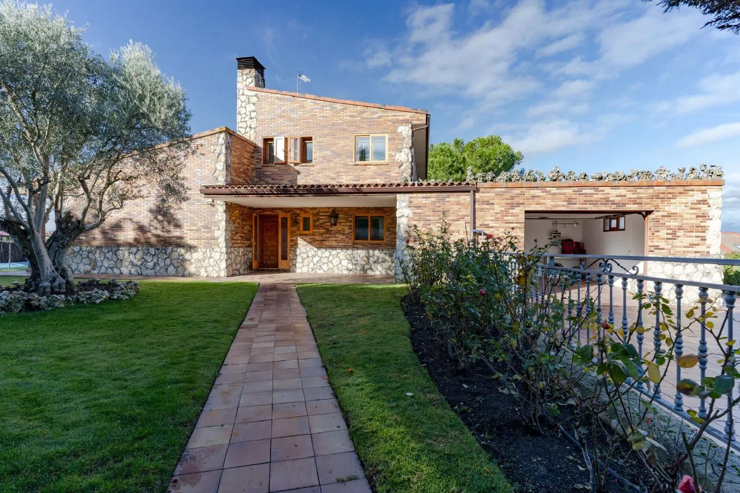 Casa independiente en Soto de Viñuelas - Foto 1