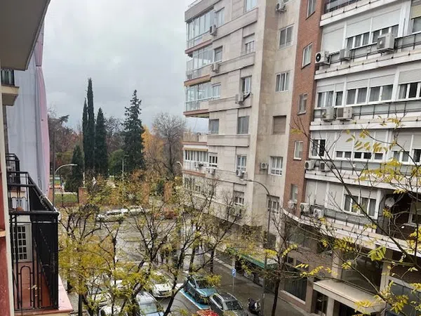 Piso en calle del Doce de Octubre, 8