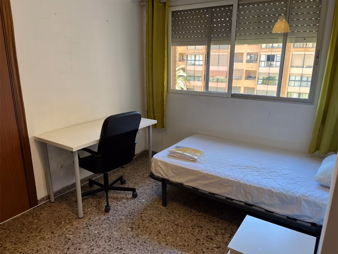 Piso en  Carrer del Clariano 15 - Foto 6
