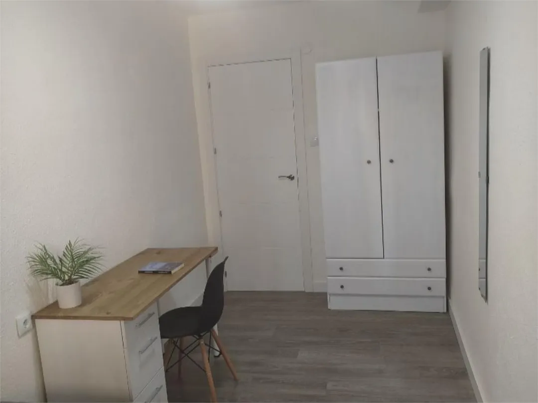 Piso en  Calle Periodista Luis de Vicente 9 - Foto 6