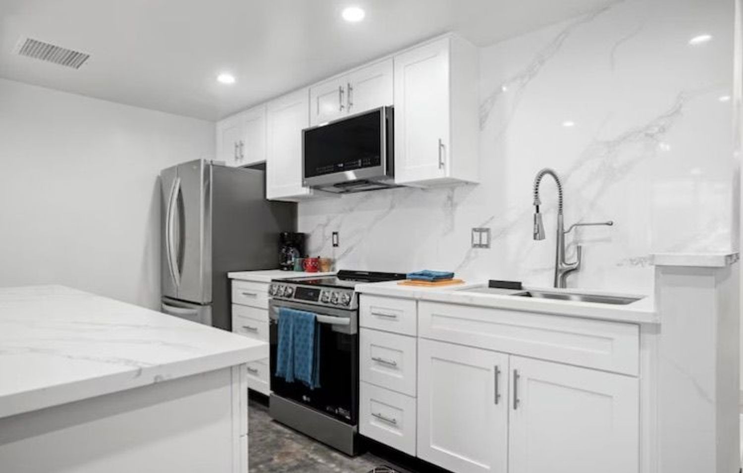 Estudio en calle Salinas, 1 - Foto 1