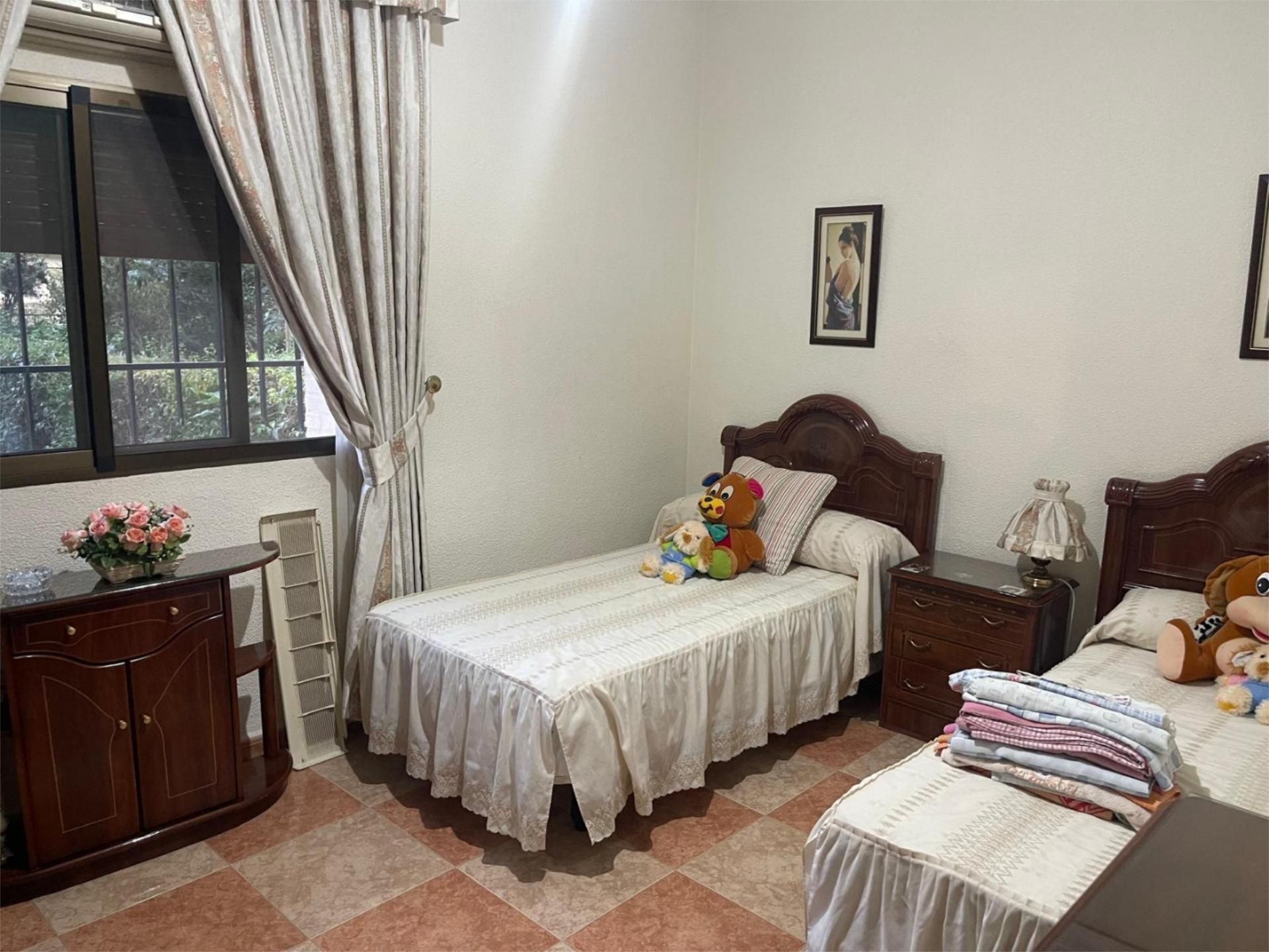 Piso en  Calle Pintor Espinosa 12 - Foto 2