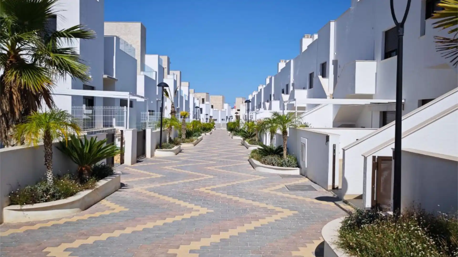 Chalet en  Carrer d'Equador 5 - Foto 5