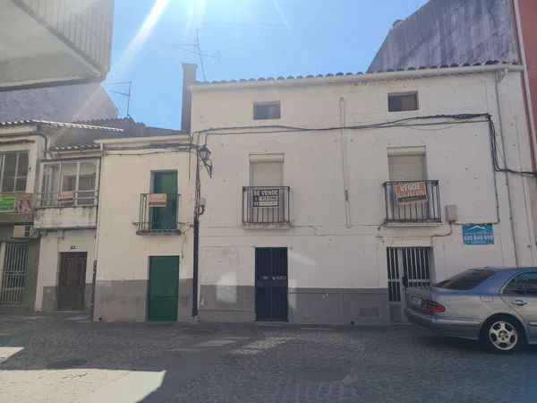 Casa o chalet independiente en Calle Victoriano Revelo, 18 - Foto 2