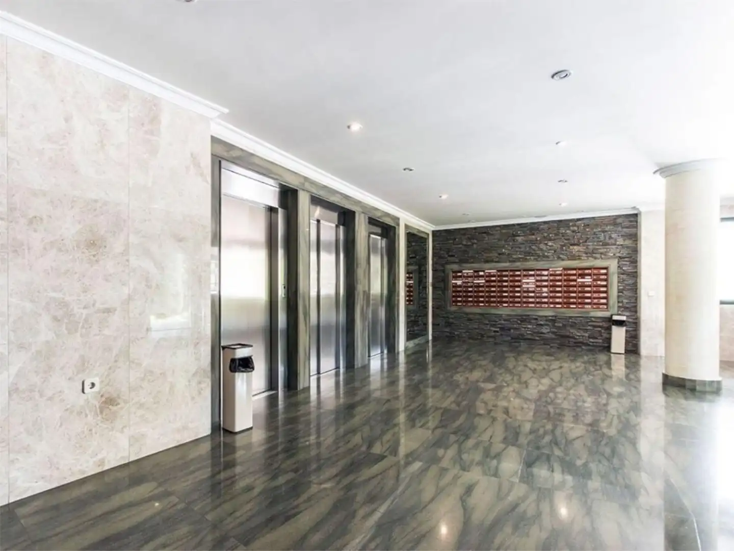 Piso en  Calle de la Infanta María 7 - Foto 11