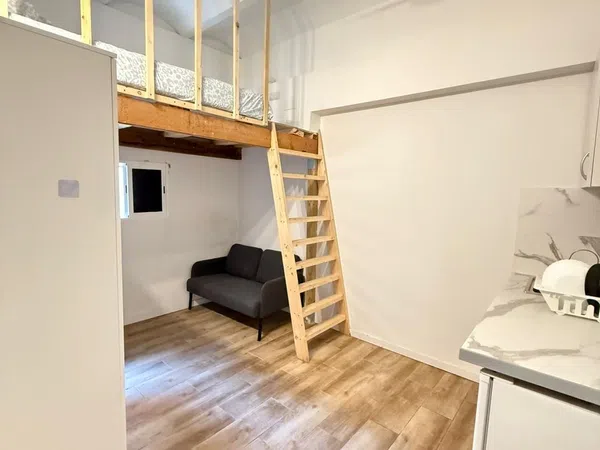 Estudio en calle de Malgrat, 100