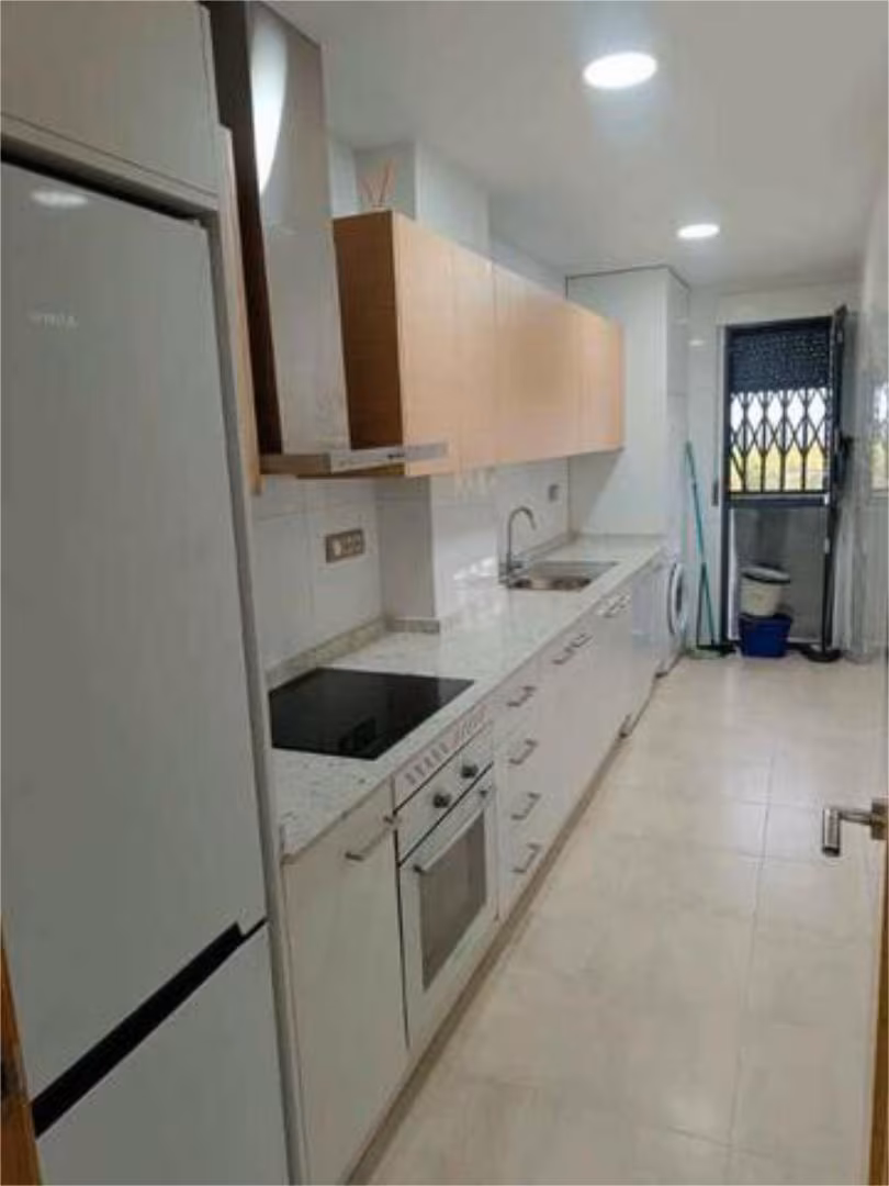Piso en El Campillo - Foto 3