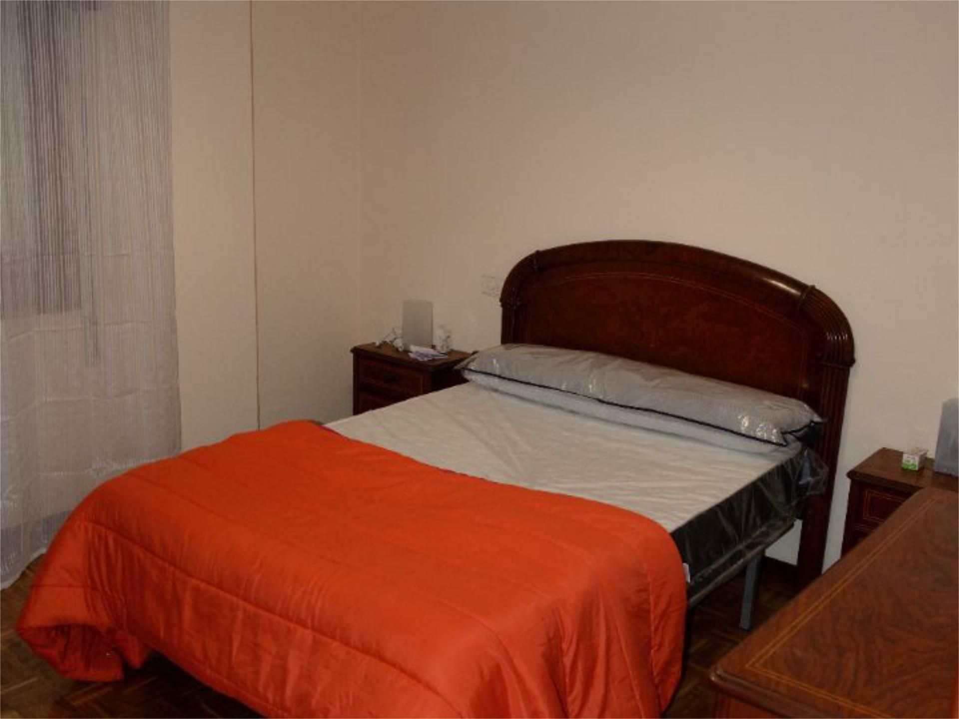 Piso en  Calle López del Vallado 12 - Foto 4