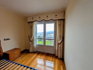 Piso en  Rúa Mestre Lugilde 1 - Foto 9