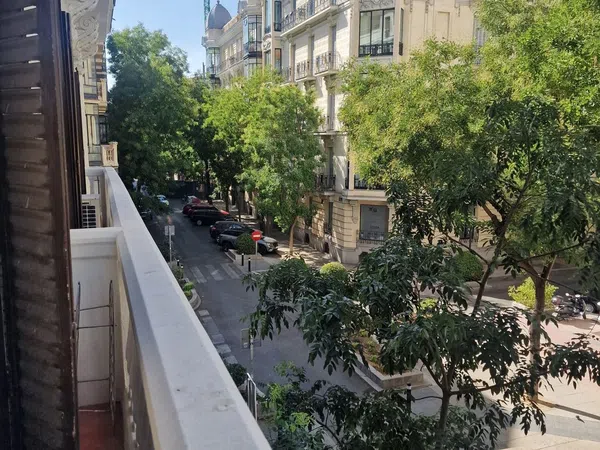 Piso en calle de Castelló, 38