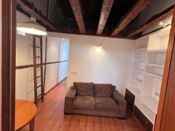 Piso en calle Embajadores, 21