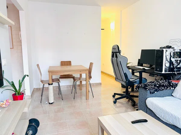 Piso en calle Isla de la Graciosa, 41 - Foto 2