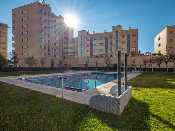 Piso en avenida de la Ilustración, 95 - Foto 3