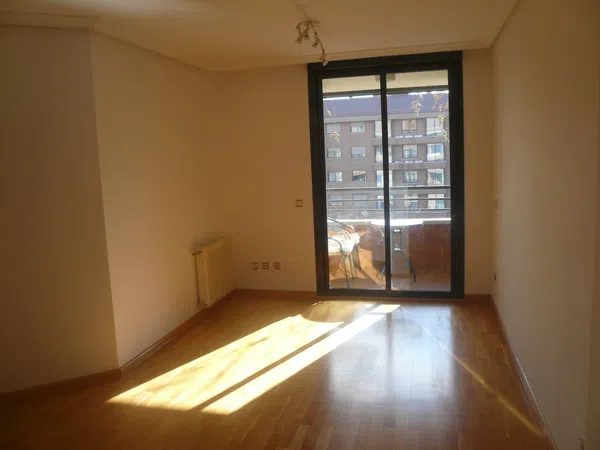 Piso en avenida del Ventisquero de la Condesa, 7