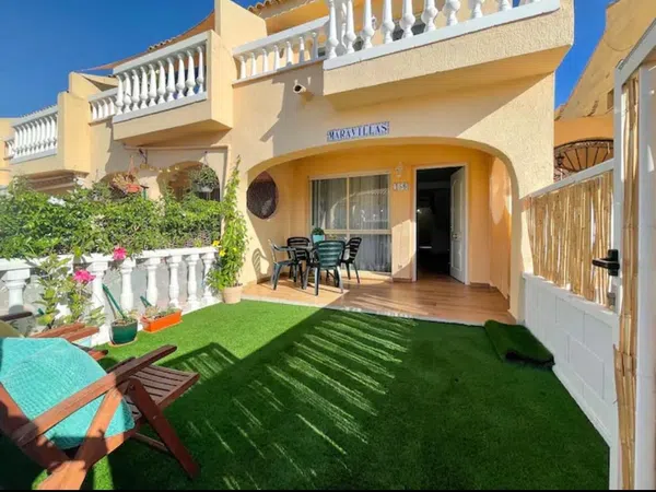 Chalet adosado en calle Urriola 1, 156