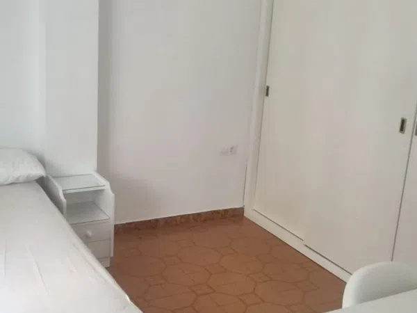 Piso en Calle Alfambra, 6, Cruz del Humilladero - Los Tilos - Foto 2