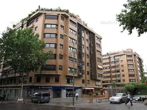 Piso en calle de Téllez, 30