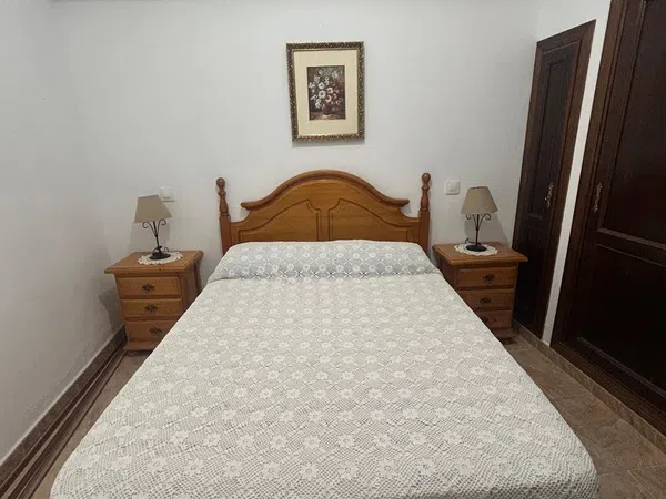Chalet adosado en Plaza la Constitución, 18 - Foto 2