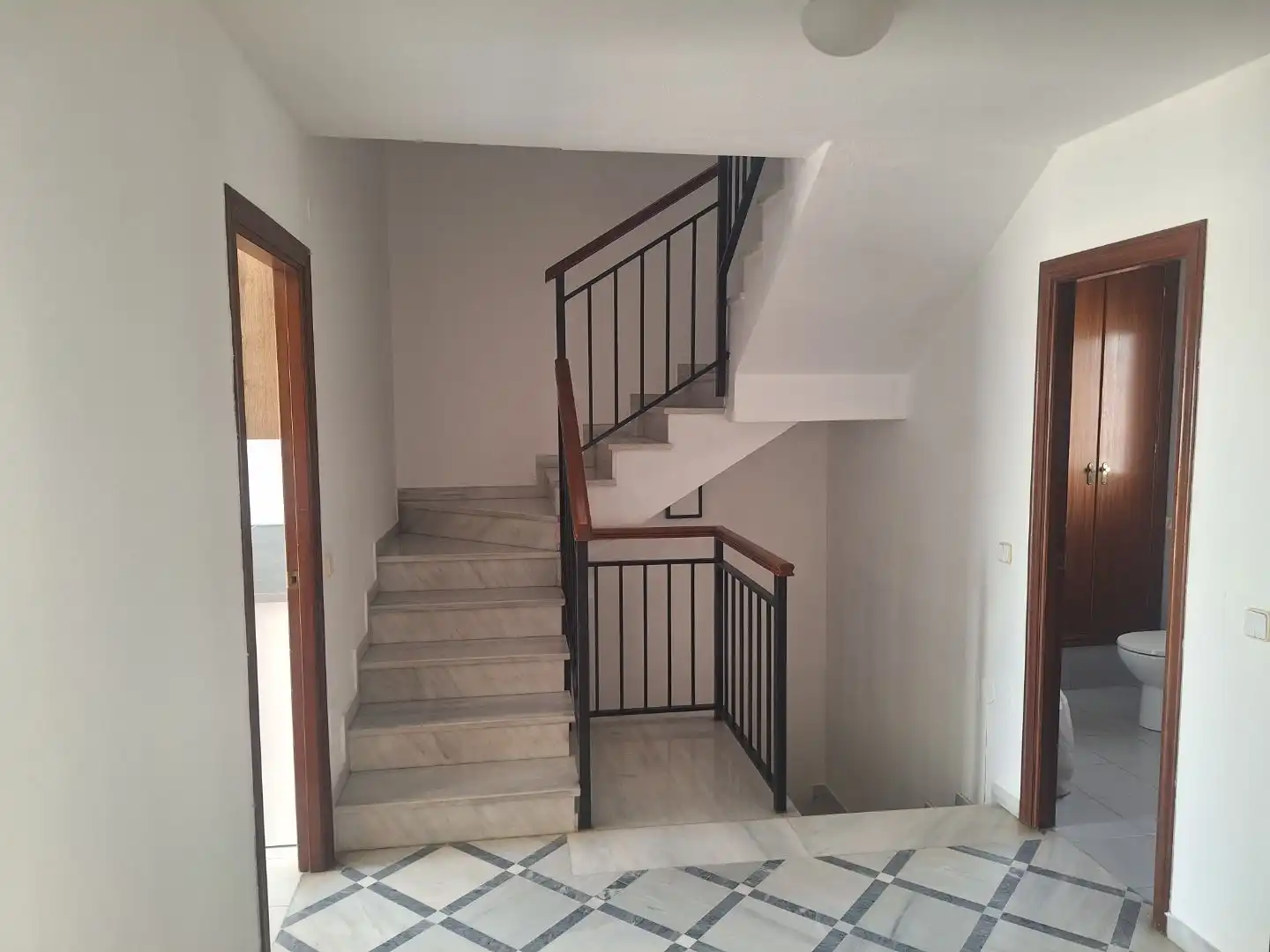 Casa adosada en  Calle Sierra de Alcaraz 9 - Foto 7