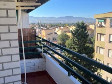 Piso en Camino Bajo de huetor - Foto 1